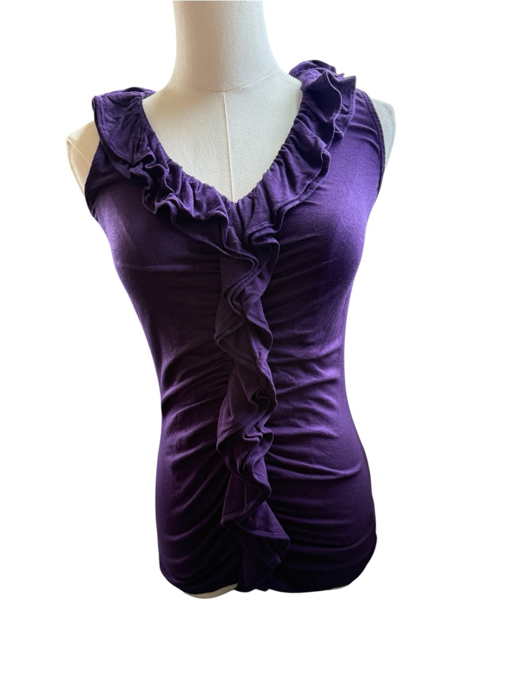 Express purple ruffle and ruched stretchy sleeveless top size XS, fit like small - Picture 1 of 5